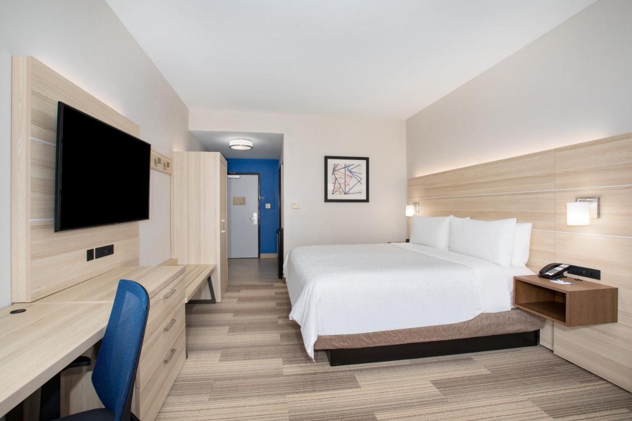 Holiday Inn Express & Suites Phoenix Glendale Dist By Ihg Екстериор снимка