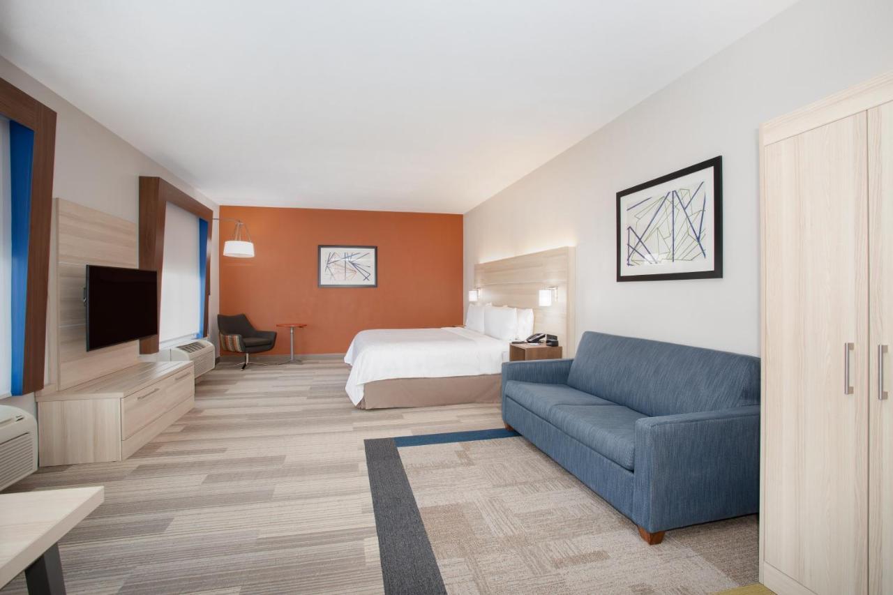 Holiday Inn Express & Suites Phoenix Glendale Dist By Ihg Стая снимка