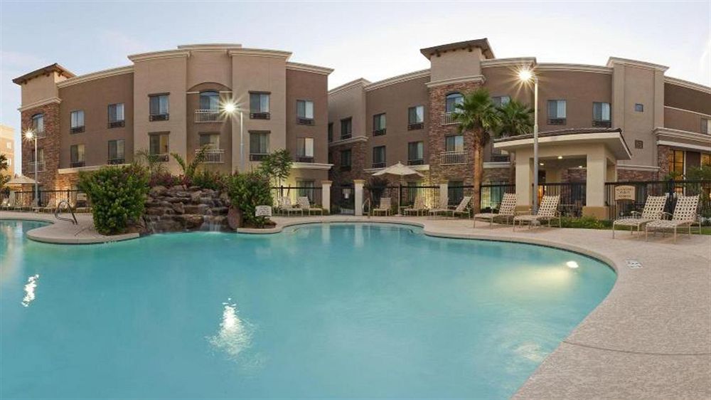 Holiday Inn Express & Suites Phoenix Glendale Dist By Ihg Екстериор снимка