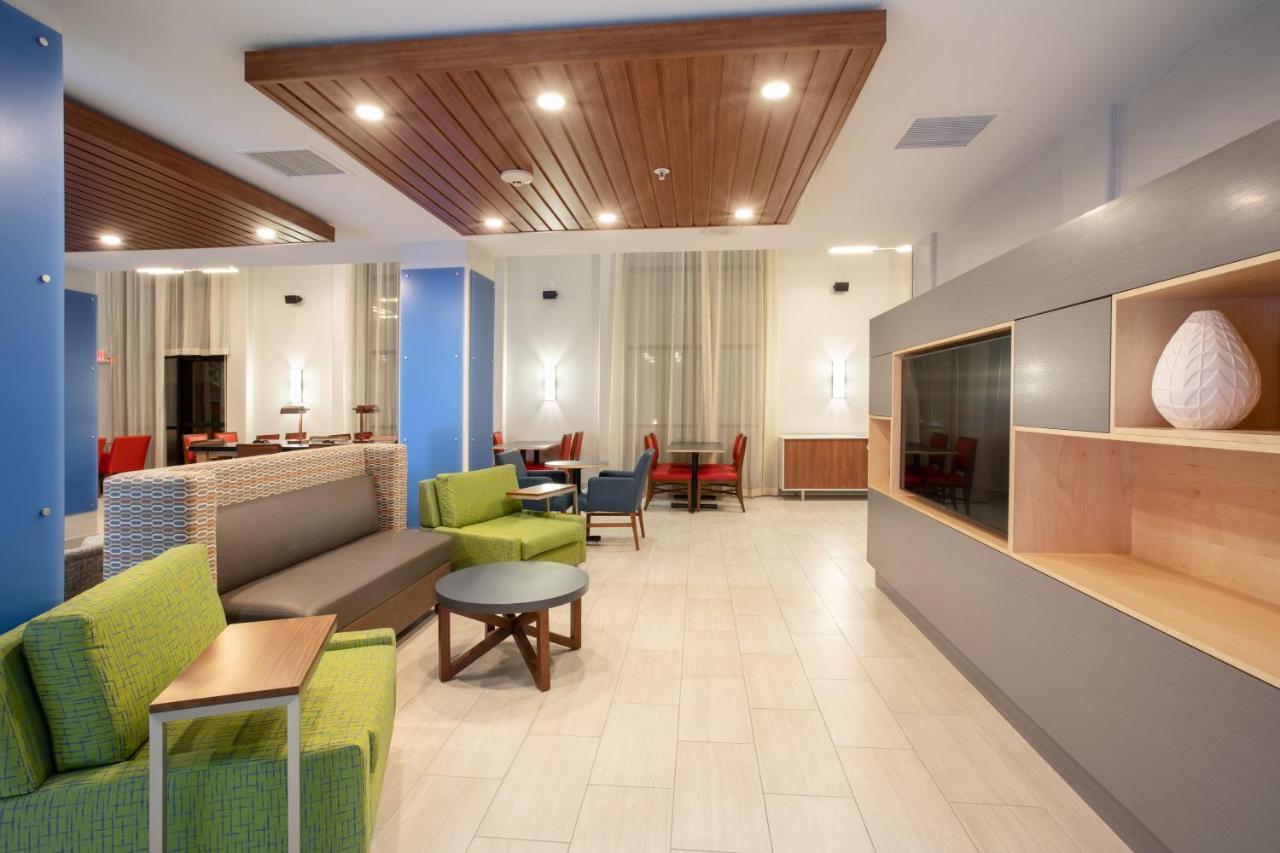 Holiday Inn Express & Suites Phoenix Glendale Dist By Ihg Екстериор снимка