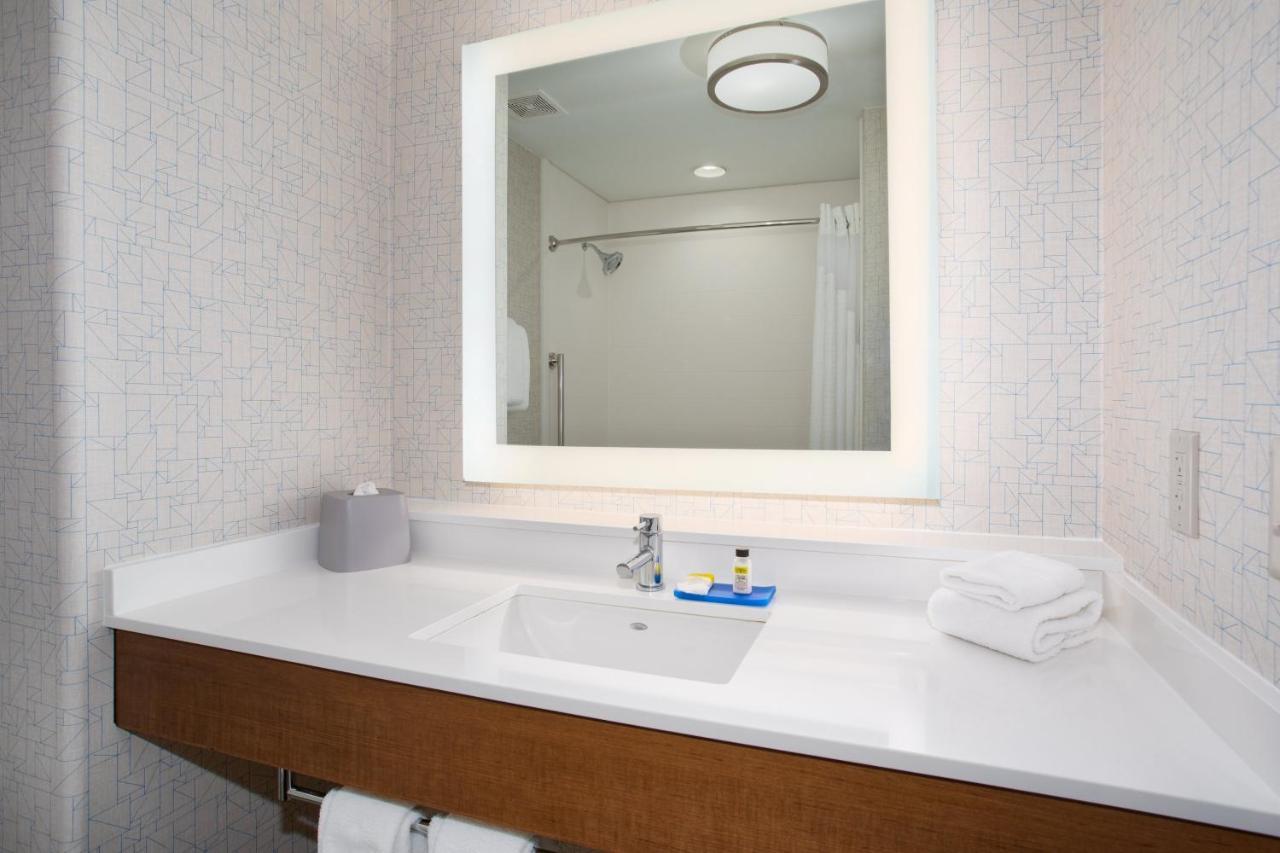 Holiday Inn Express & Suites Phoenix Glendale Dist By Ihg Екстериор снимка